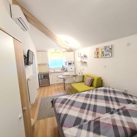 Cozy Studio Apartment Tian In Zagreb Exterior foto