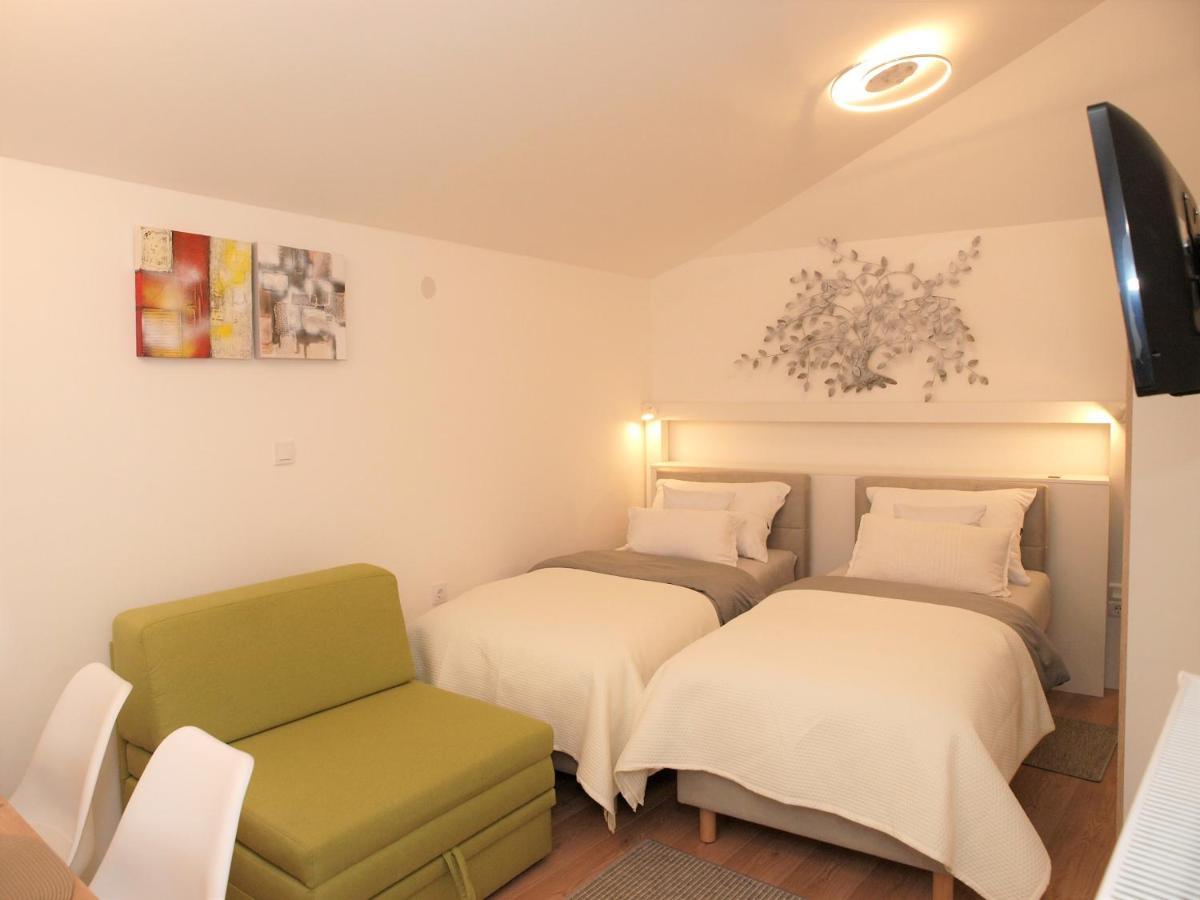 Cozy Studio Apartment Tian In Zagreb Exterior foto